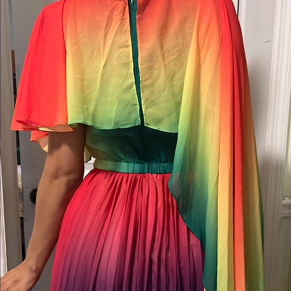 L'ATISTE BY AMY Red and Green One Shoulder Flutter Sleeve Maxi Dress - Picture 5 of 10